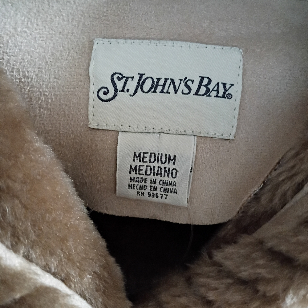 St. John's Bay Cream Teddy Jacket with Hood.Pit To Pit 23". Length 33".NewNo Tag - Picture 10 of 11